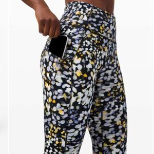 Lululemon Fast and Free Crop II 19" NWOT